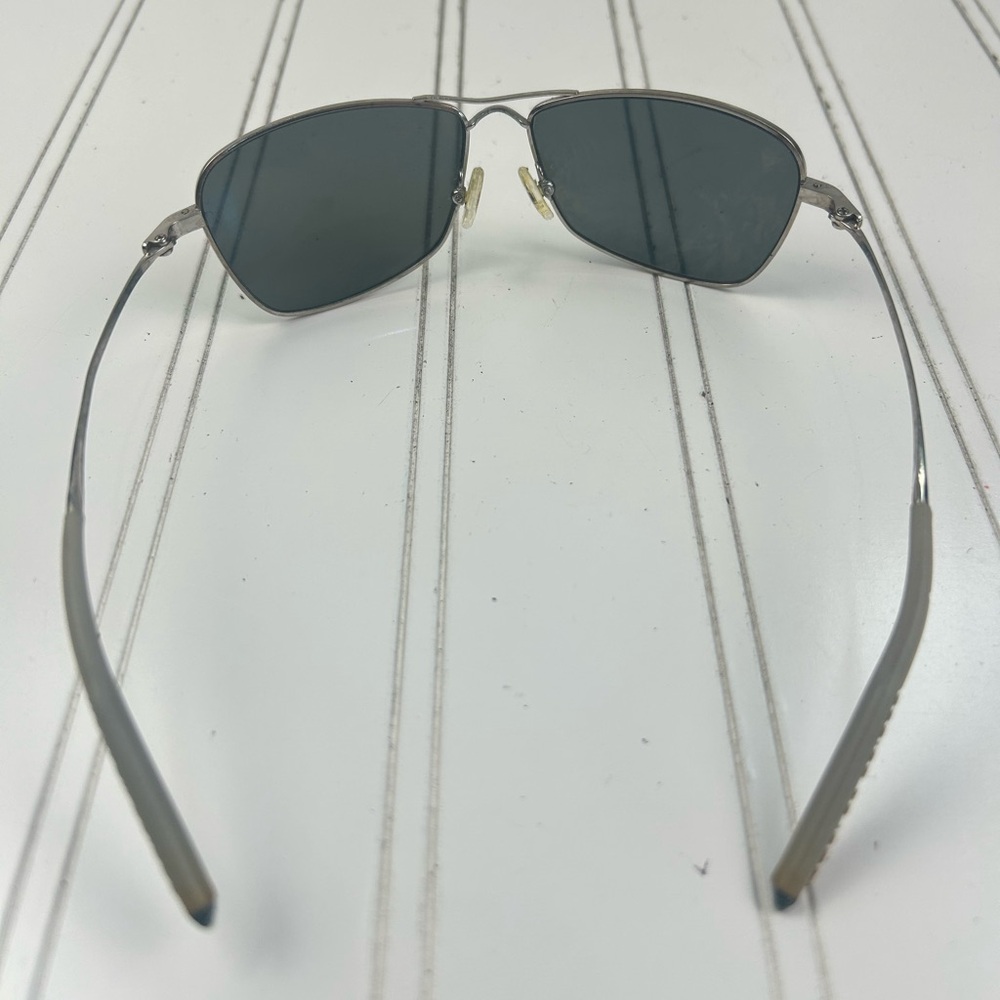Maui Jim 1115 Silver Wire Frame Sunglasses โ Black Polarized Lenses Unisex - Picture 7 of 7